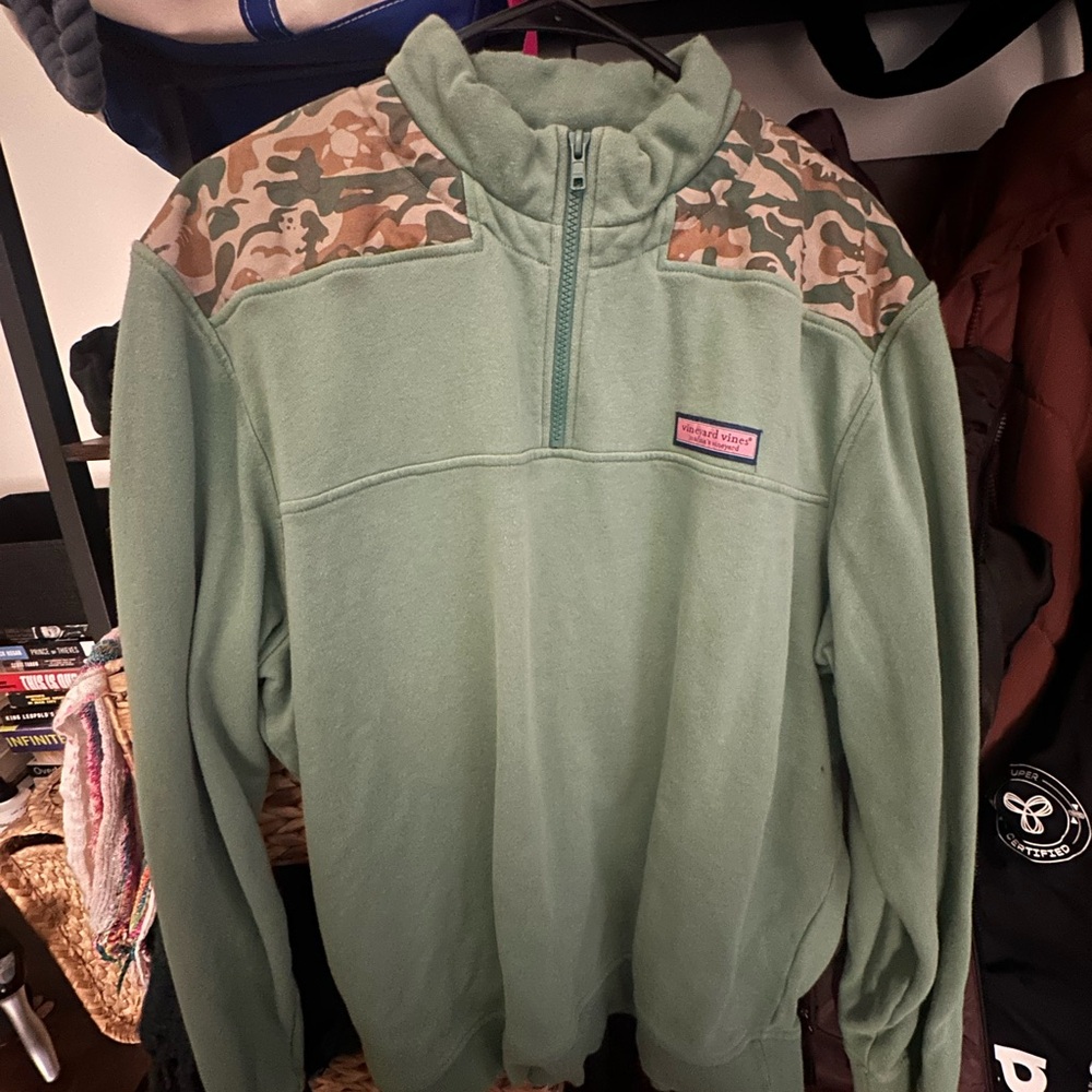 Vineyard Vines Men's Green Fleece with Camouflage Detail